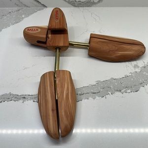 Bally Shoe tree-Cedar